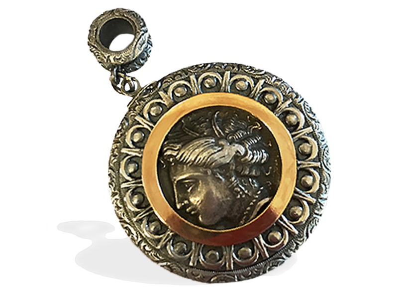 Custom Spinel 18k Gold Ring